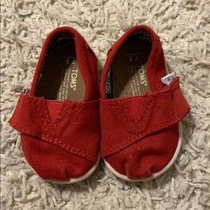 Red toms